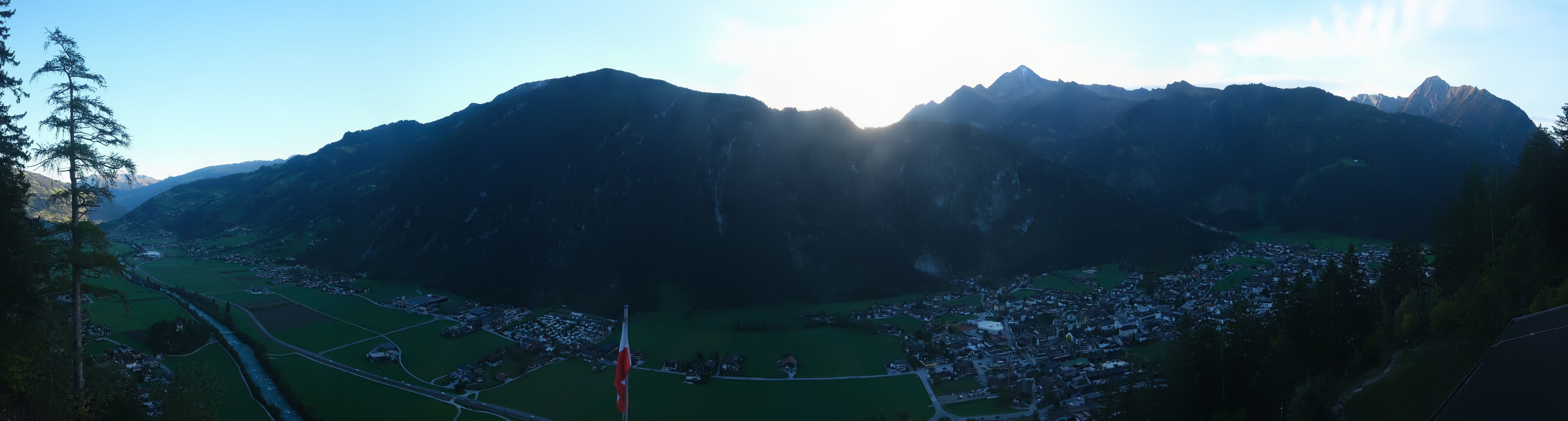 Archiv Foto Webcam Mayrhofen im Zillertal: Blick vom Gasthof Zimmereben