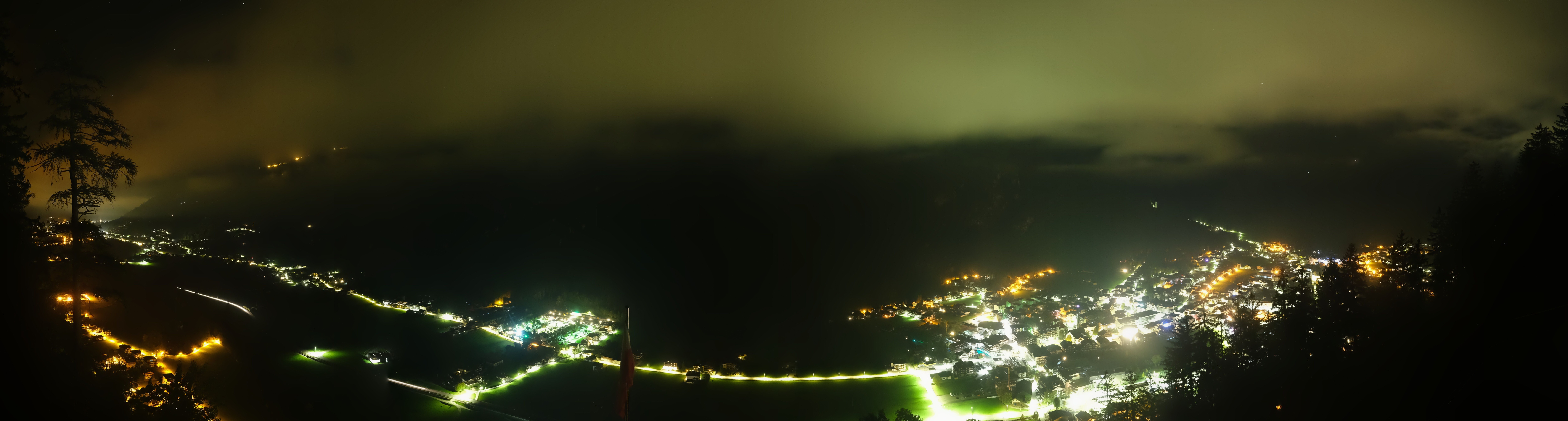 Archived image Webcam Mayrhofen im Zillertal: Zimmereben