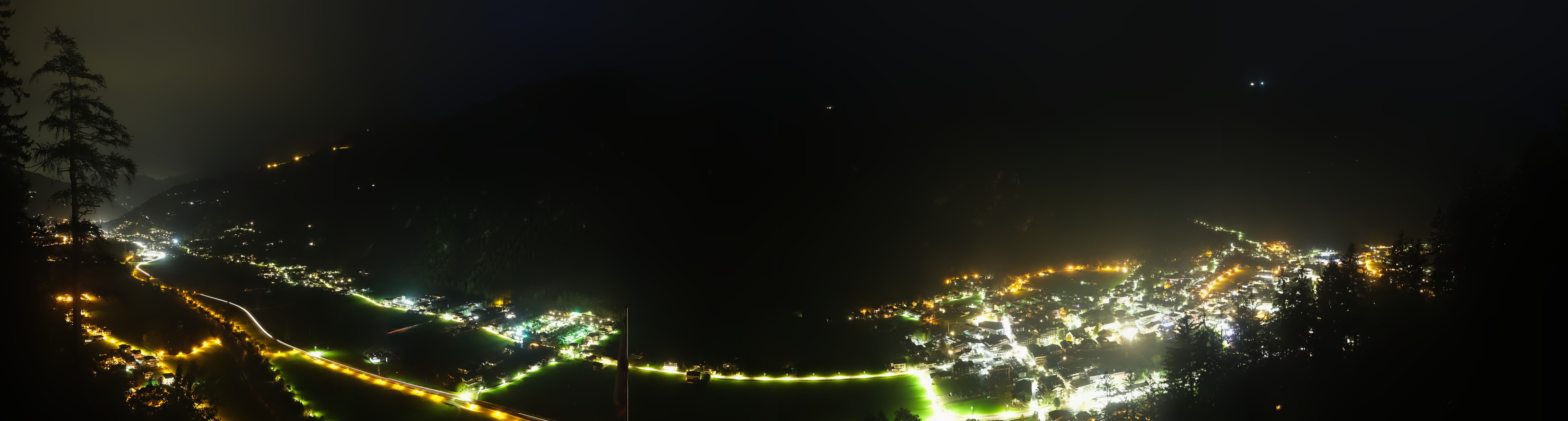 Archiv Foto Webcam Mayrhofen im Zillertal: Blick vom Gasthof Zimmereben