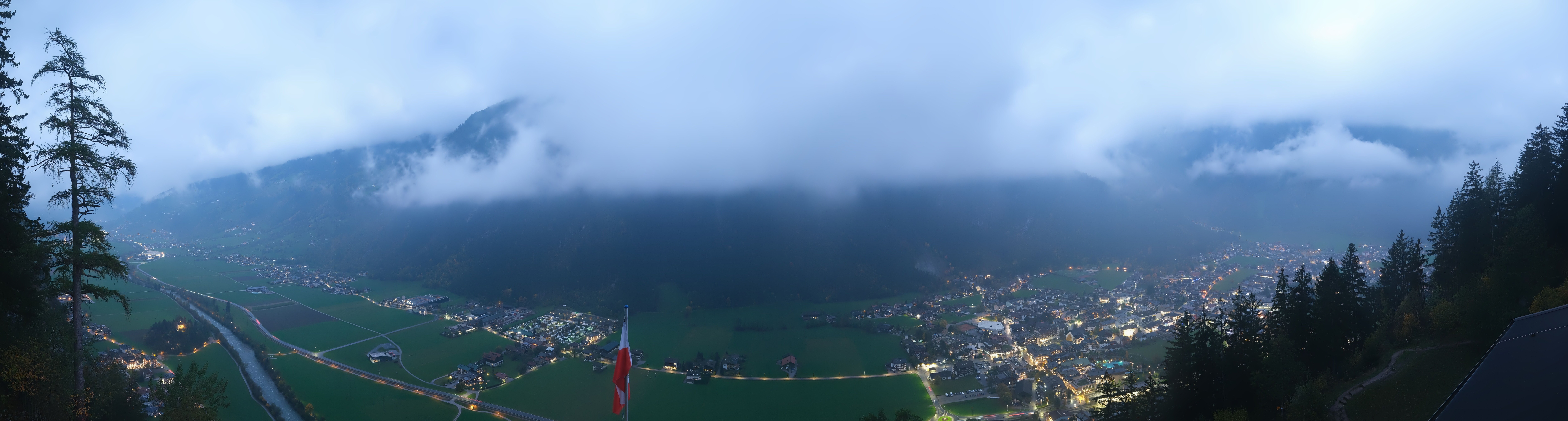 Archiv Foto Webcam Mayrhofen im Zillertal: Blick vom Gasthof Zimmereben