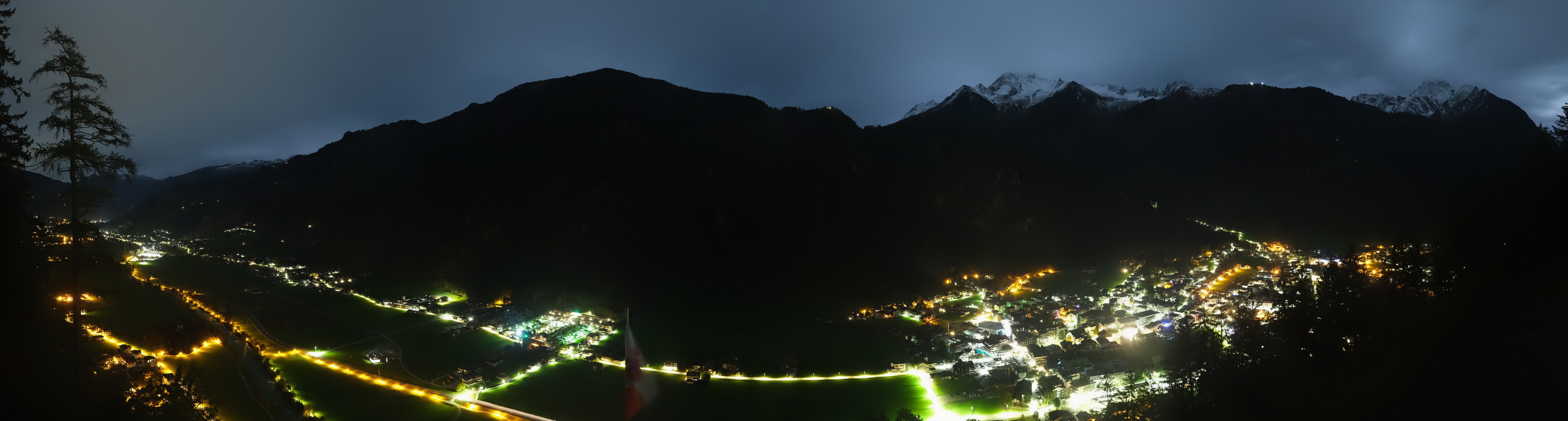 Archiv Foto Webcam Mayrhofen im Zillertal: Blick vom Gasthof Zimmereben