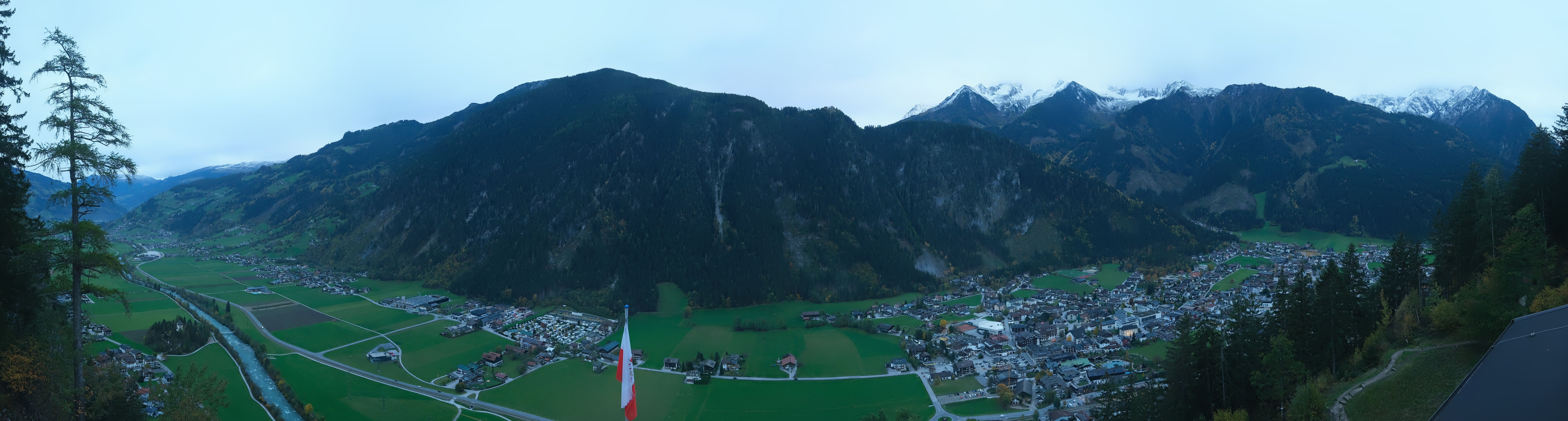 Archiv Foto Webcam Mayrhofen im Zillertal: Blick vom Gasthof Zimmereben