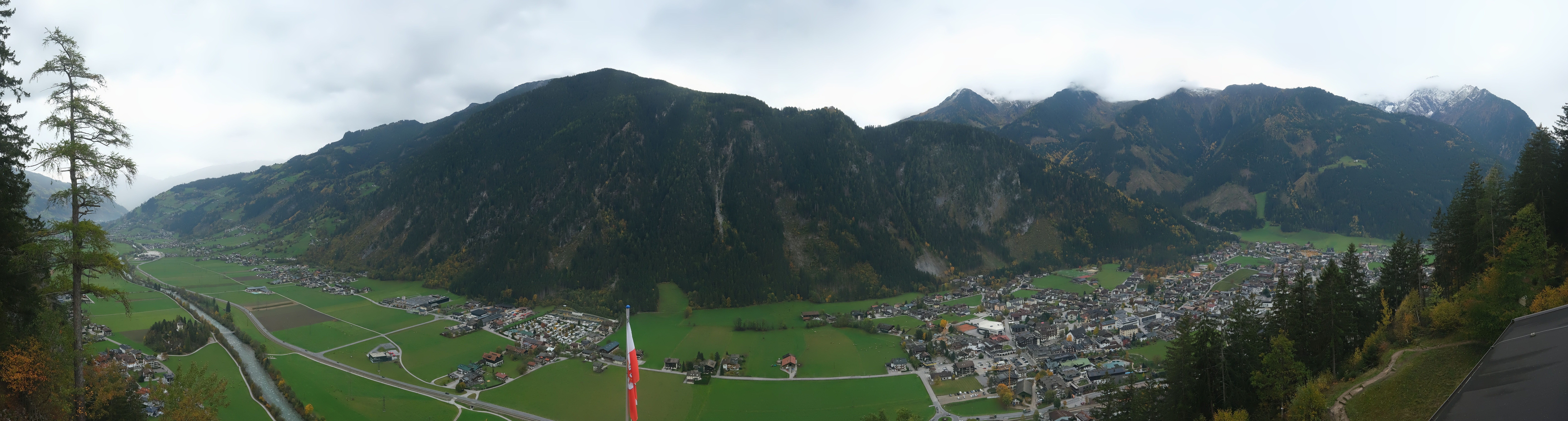 Archiv Foto Webcam Mayrhofen im Zillertal: Blick vom Gasthof Zimmereben