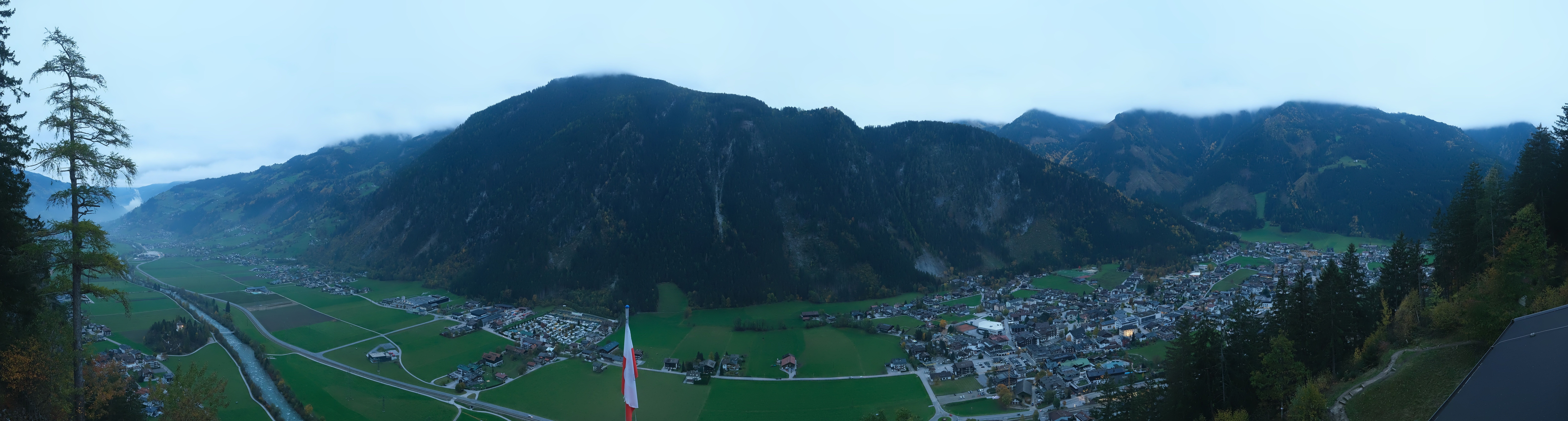 Archiv Foto Webcam Mayrhofen im Zillertal: Blick vom Gasthof Zimmereben