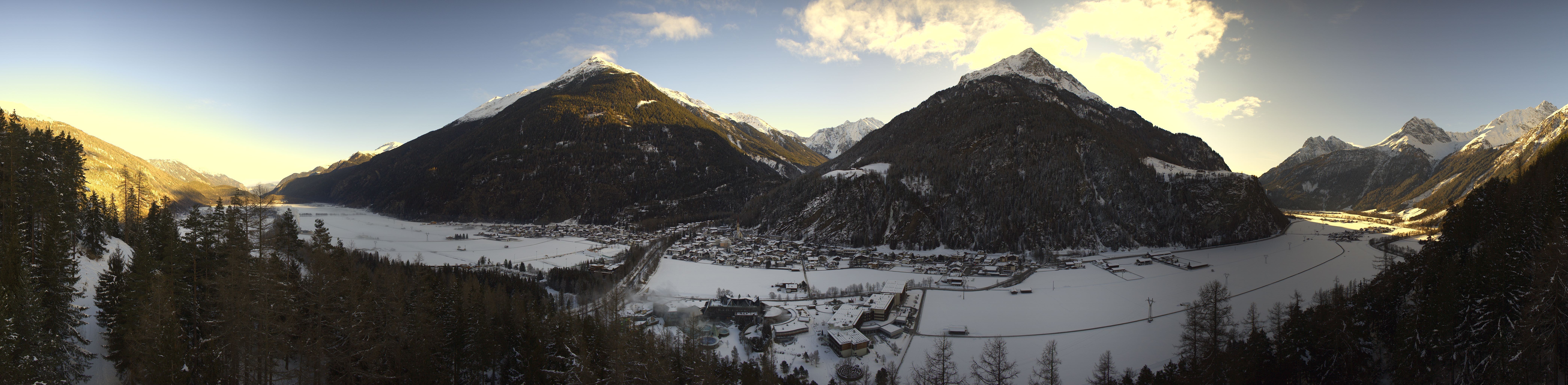 Archiv Foto Webcam Blick auf Längenfeld