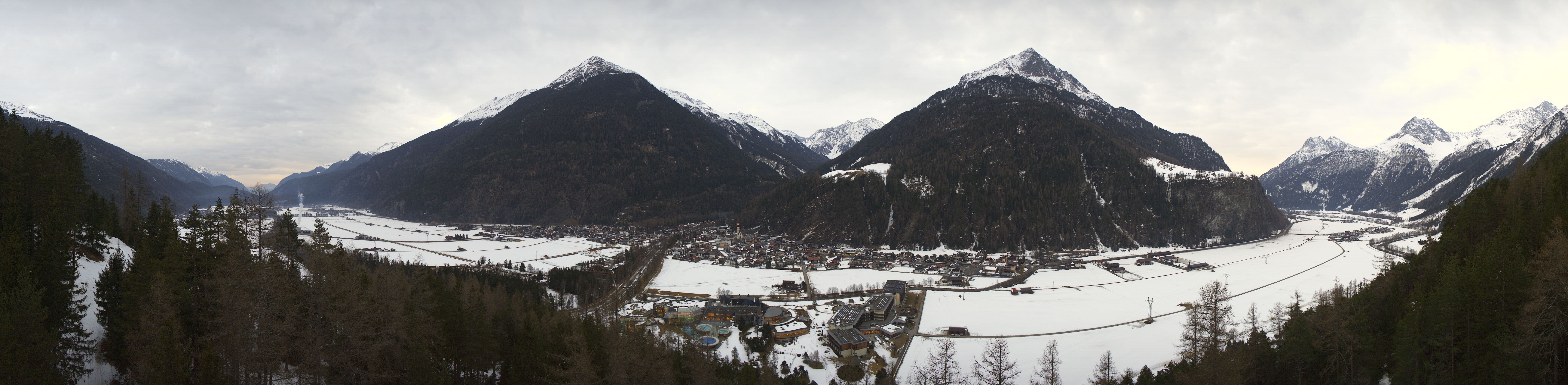 Archiv Foto Webcam Blick auf Längenfeld