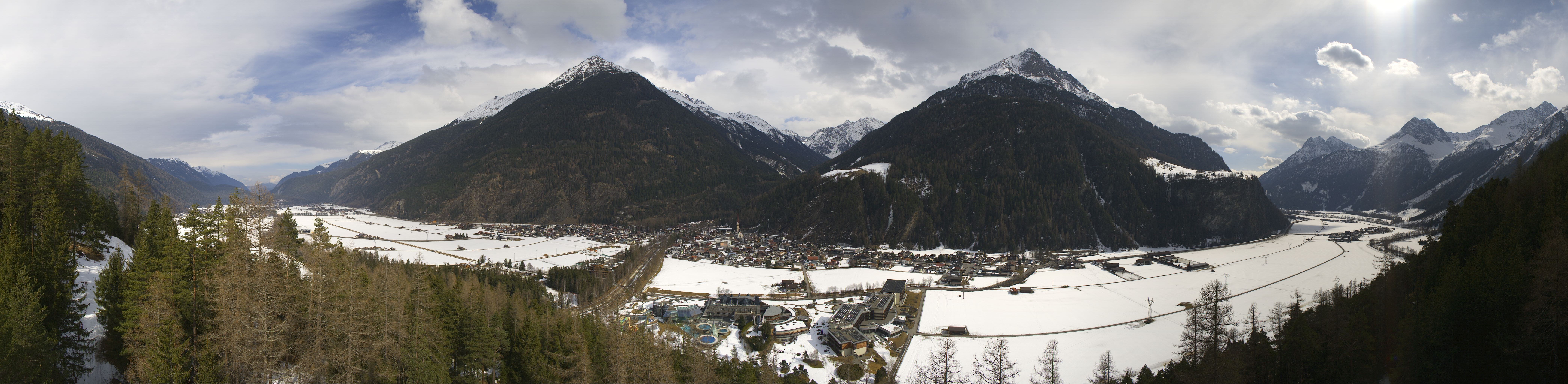 Archiv Foto Webcam Blick auf Längenfeld