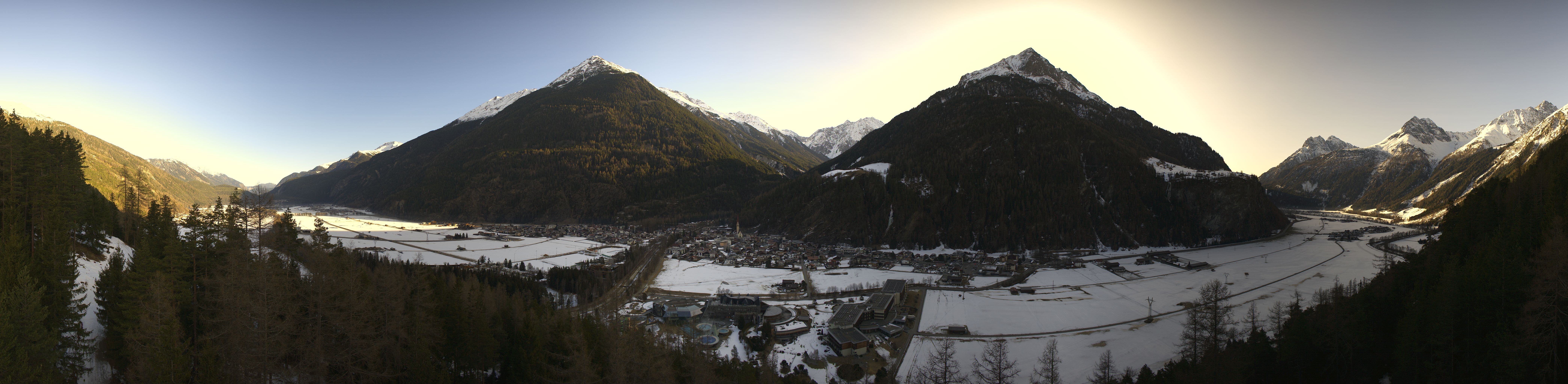 Archiv Foto Webcam Blick auf Längenfeld