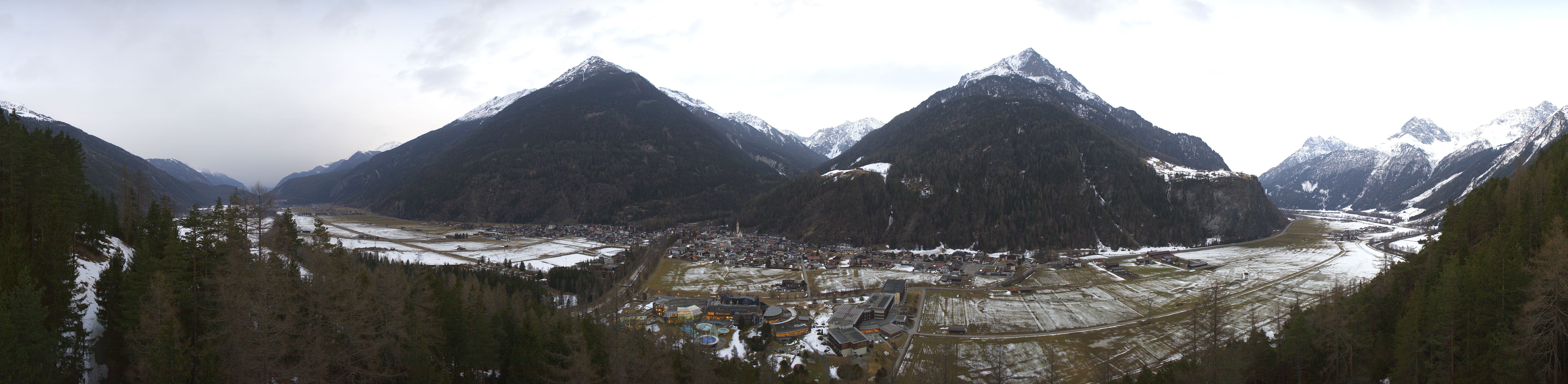 Archiv Foto Webcam Blick auf Längenfeld