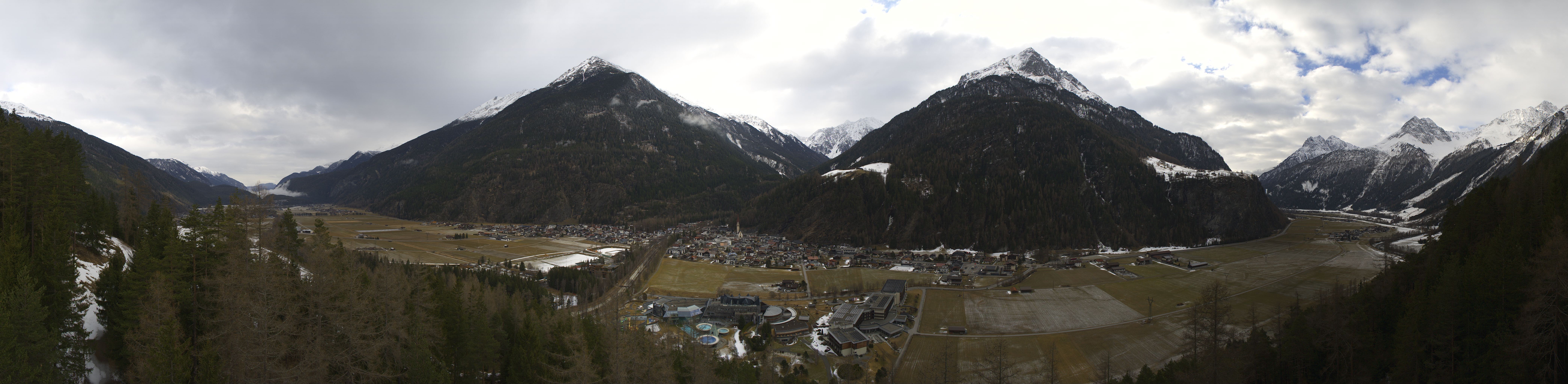 Archiv Foto Webcam Blick auf Längenfeld