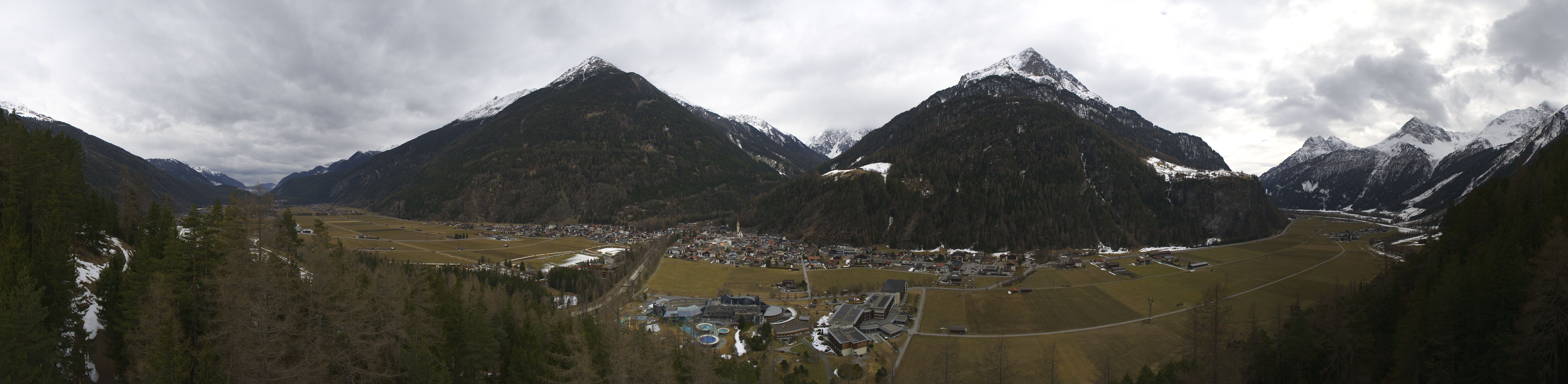 Archiv Foto Webcam Blick auf Längenfeld