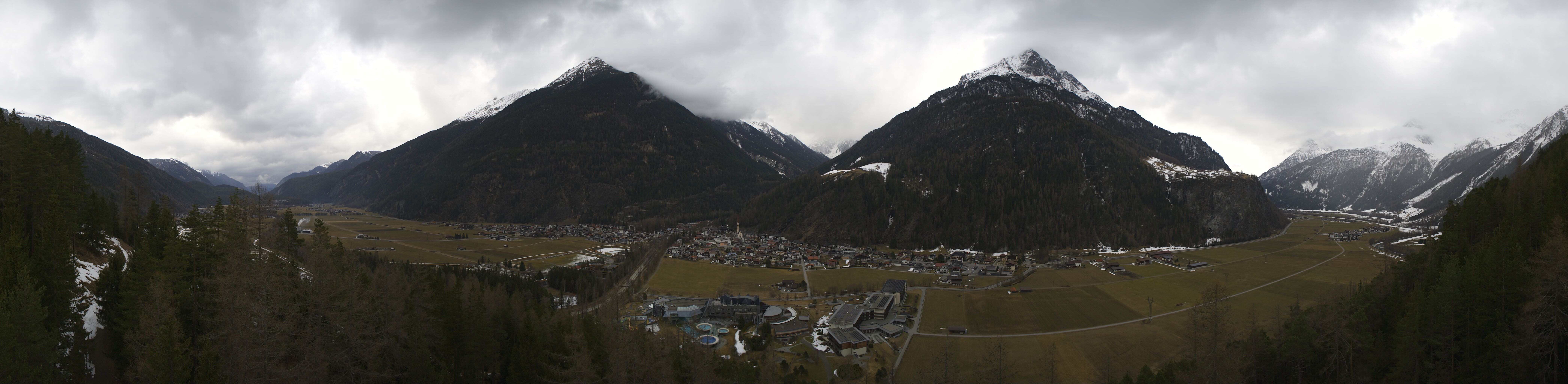 Archiv Foto Webcam Blick auf Längenfeld