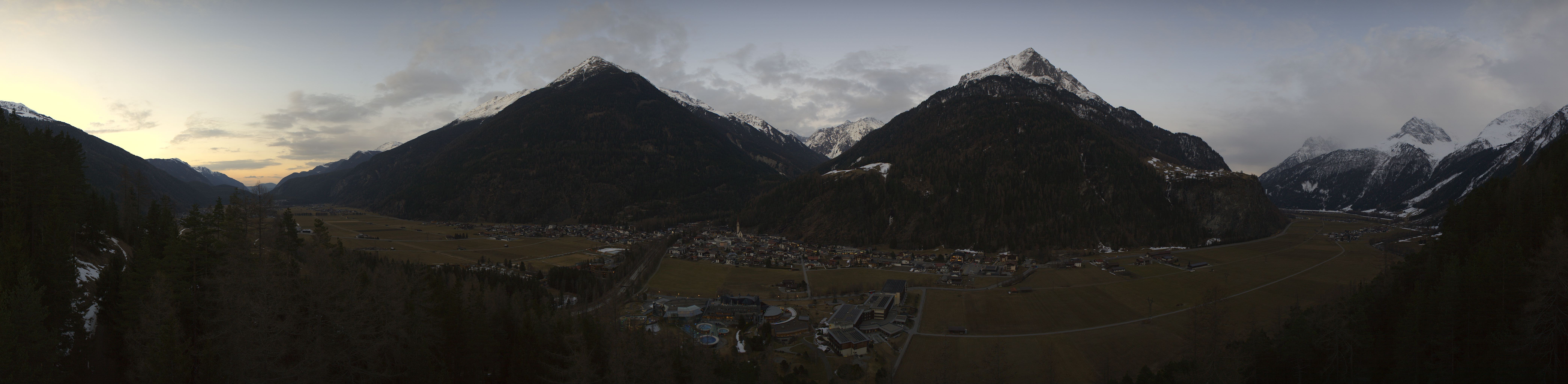 Archived image Webcam View of Längenfeld