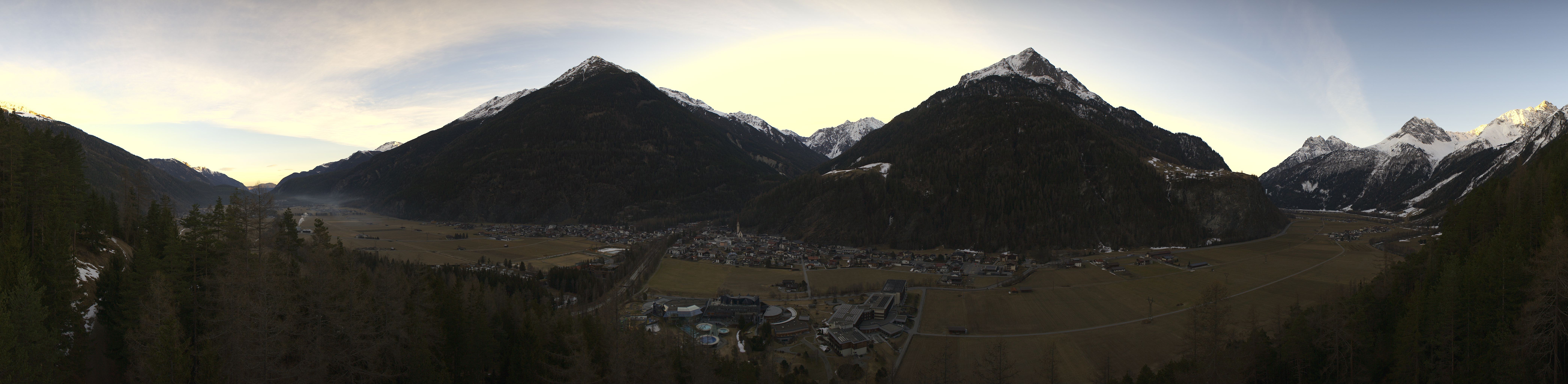 Archiv Foto Webcam Blick auf Längenfeld