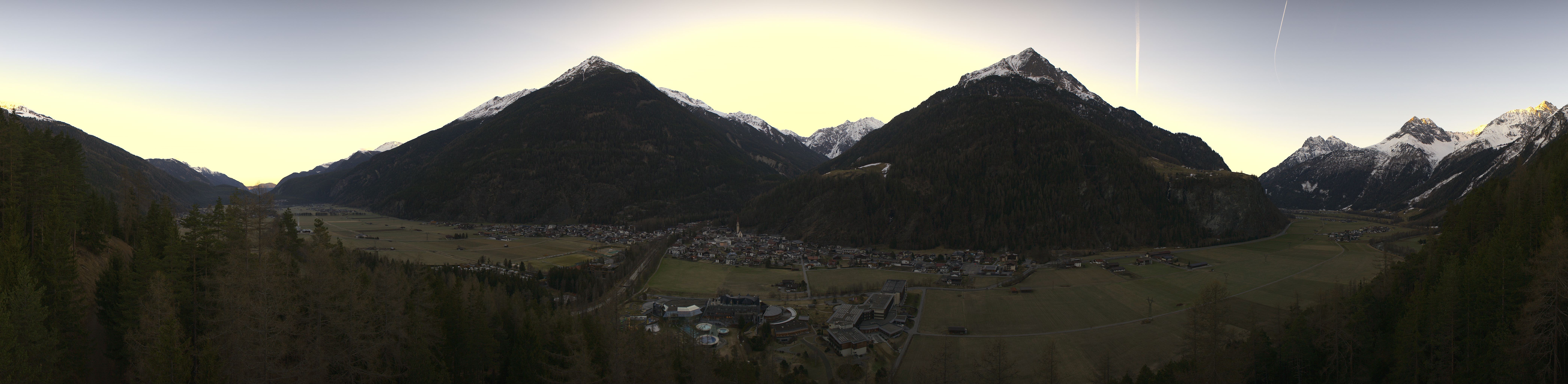 Archiv Foto Webcam Blick auf Längenfeld