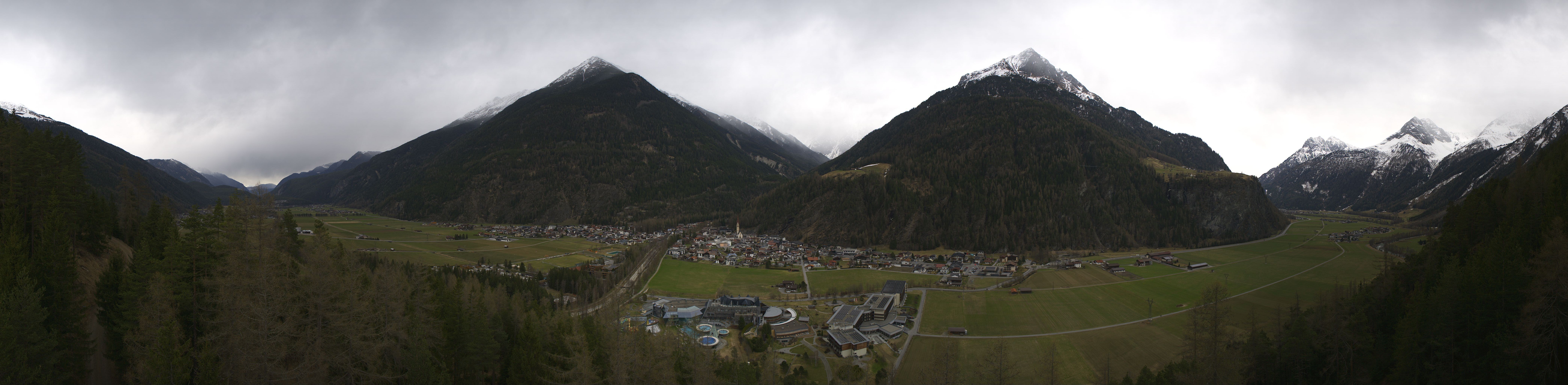 Archiv Foto Webcam Blick auf Längenfeld