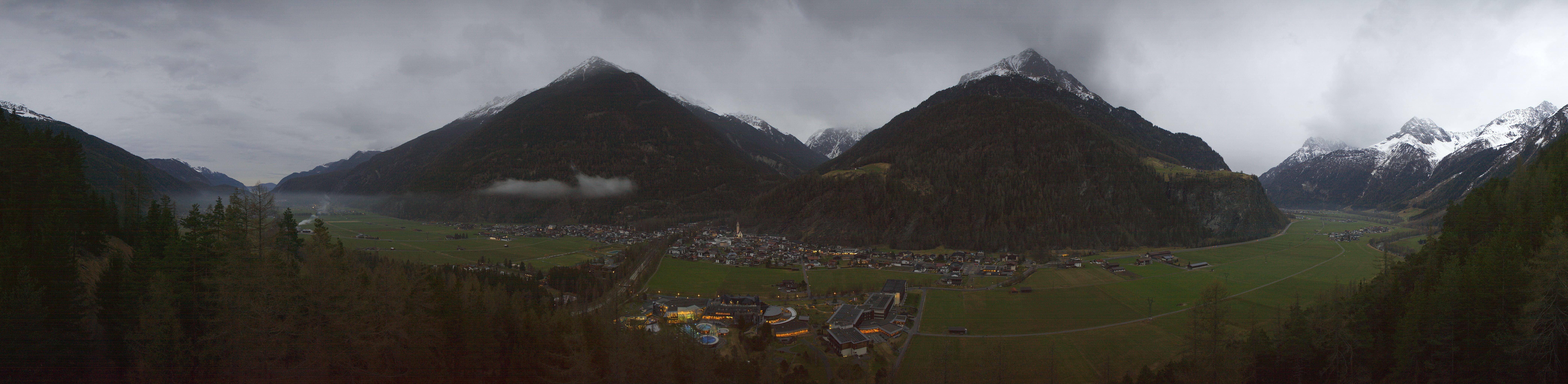 Archiv Foto Webcam Blick auf Längenfeld