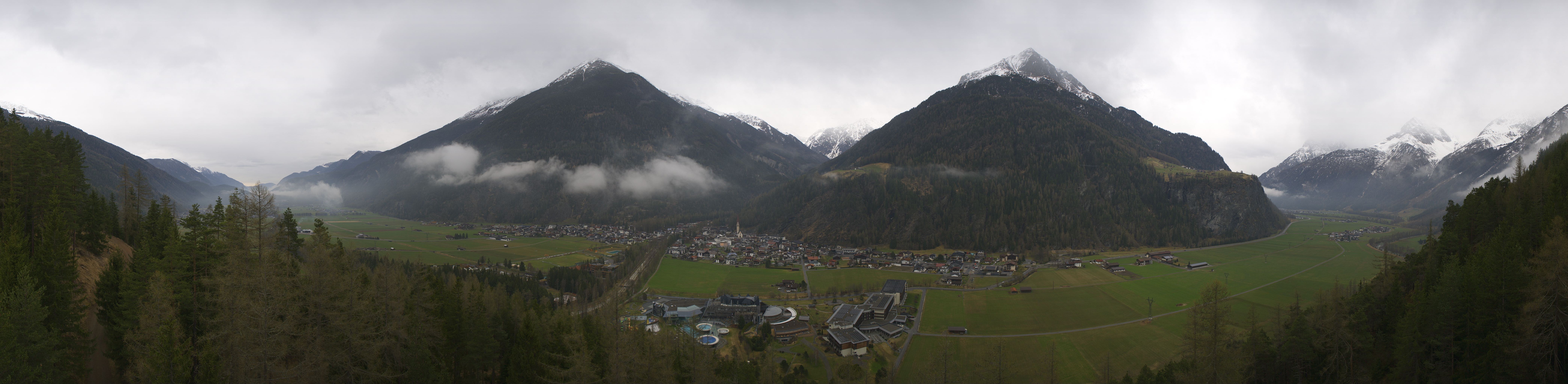 Archiv Foto Webcam Blick auf Längenfeld