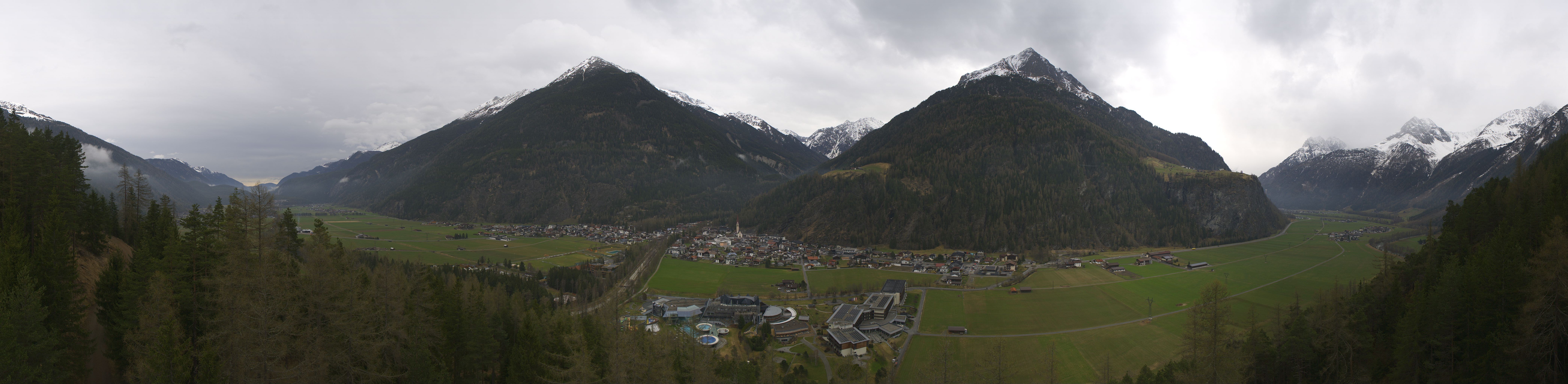 Archiv Foto Webcam Blick auf Längenfeld