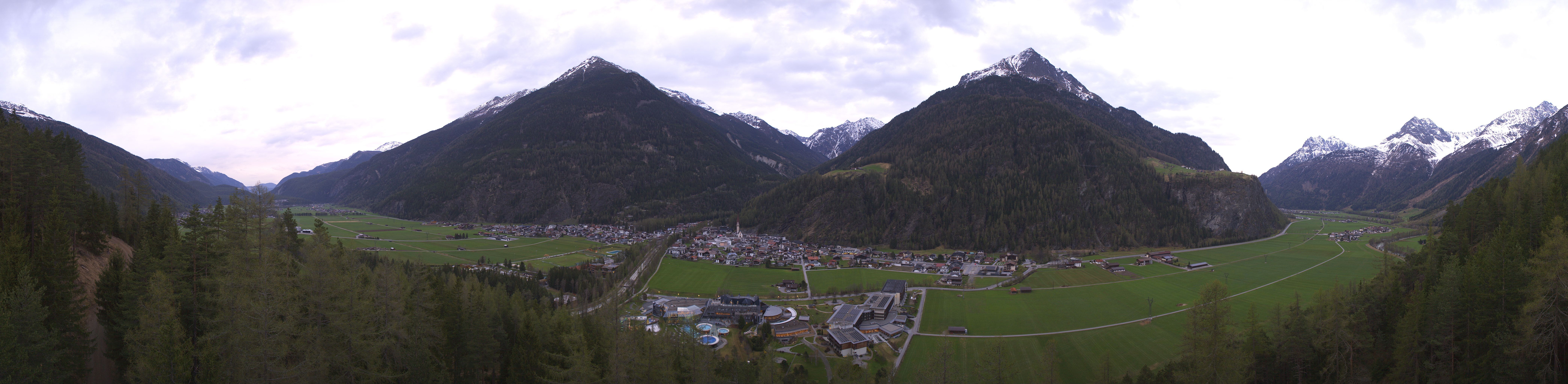 Archiv Foto Webcam Blick auf Längenfeld