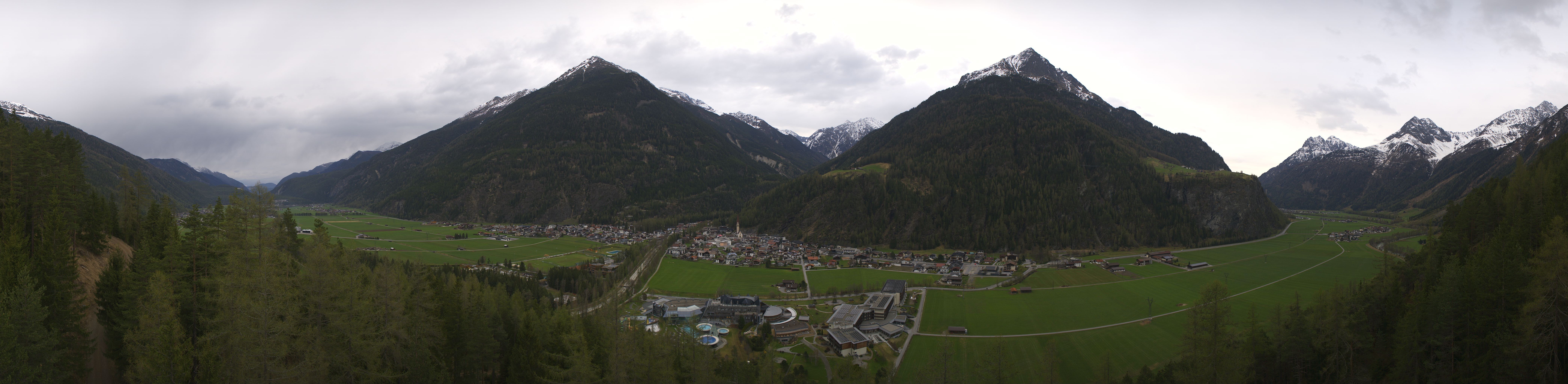 Archiv Foto Webcam Blick auf Längenfeld