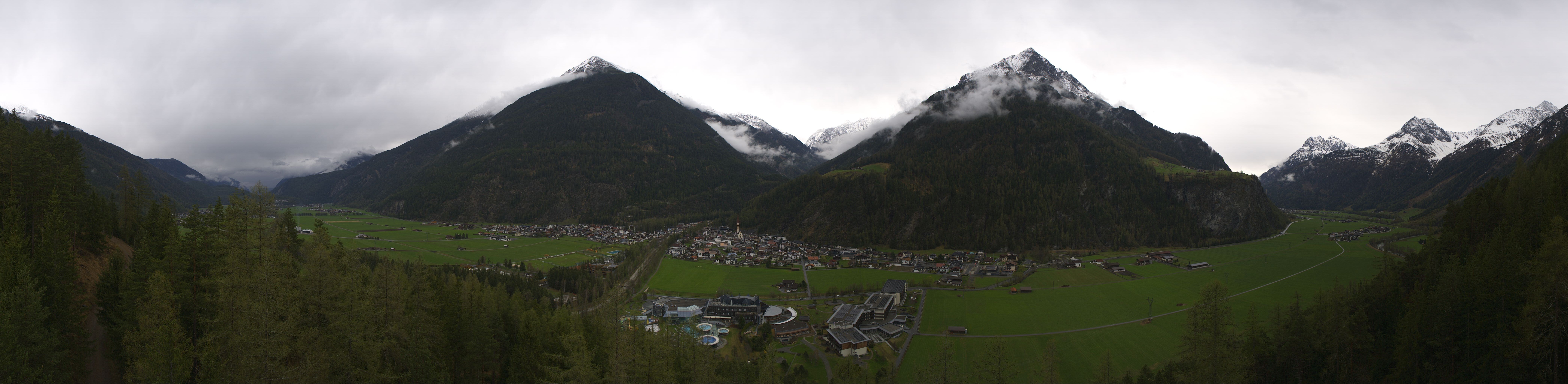 Archiv Foto Webcam Blick auf Längenfeld