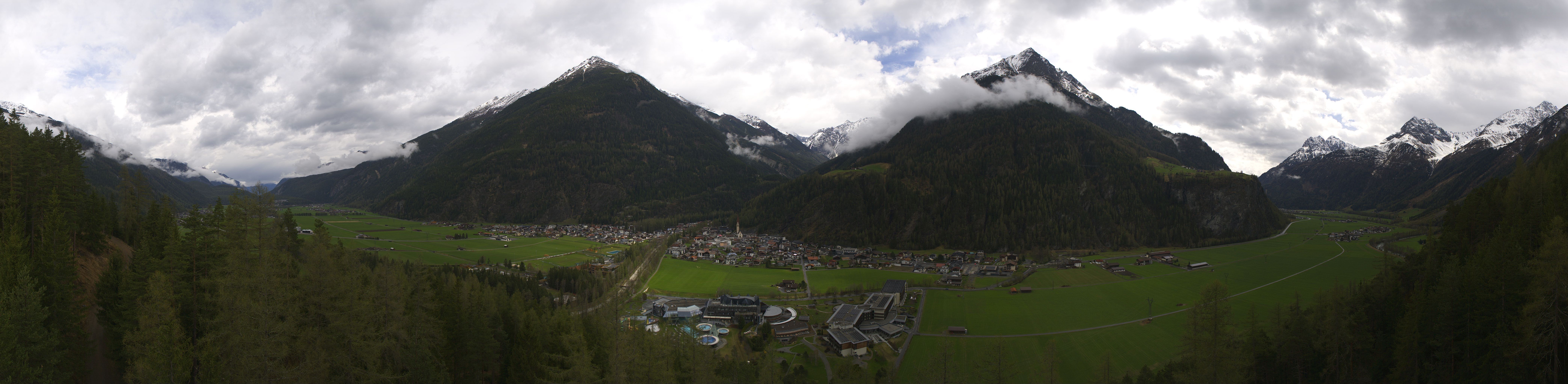 Archiv Foto Webcam Blick auf Längenfeld