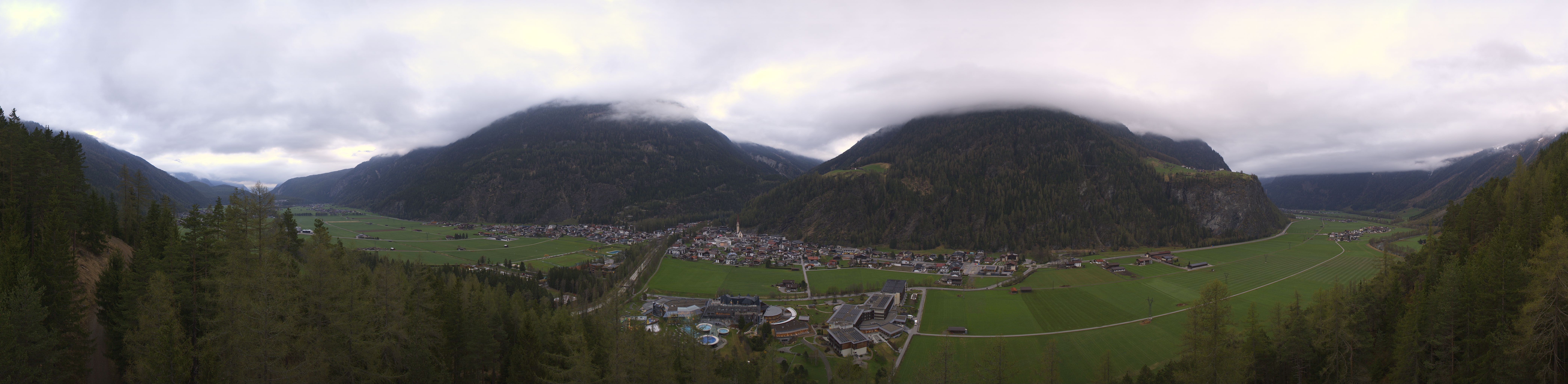 Archiv Foto Webcam Blick auf Längenfeld