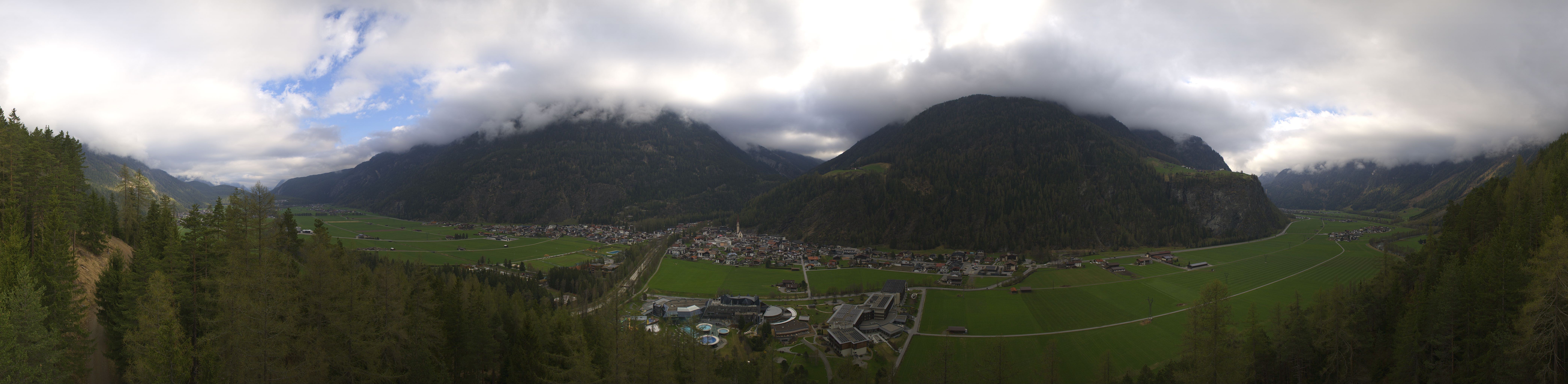 Archiv Foto Webcam Blick auf Längenfeld