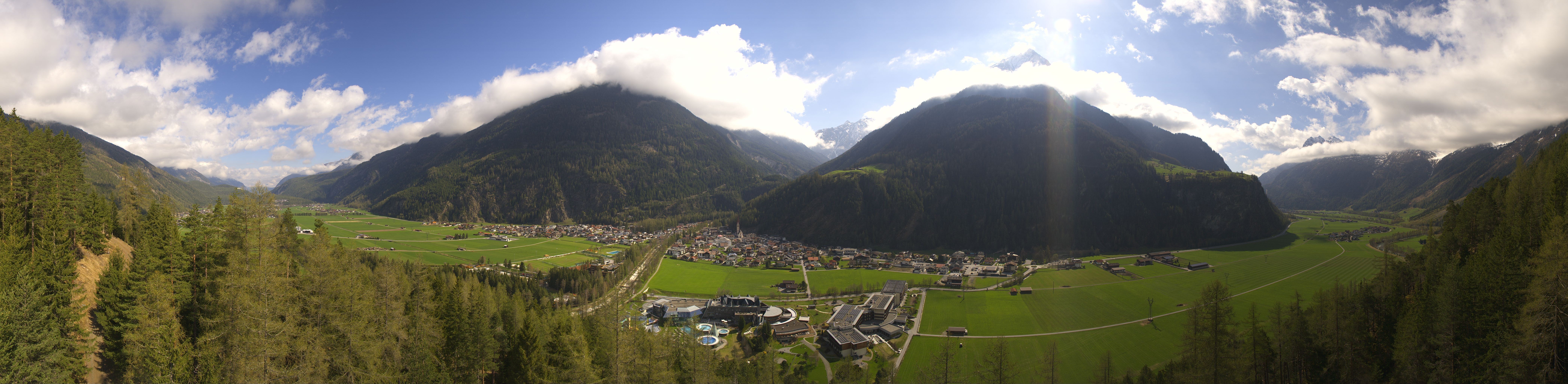 Archiv Foto Webcam Blick auf Längenfeld