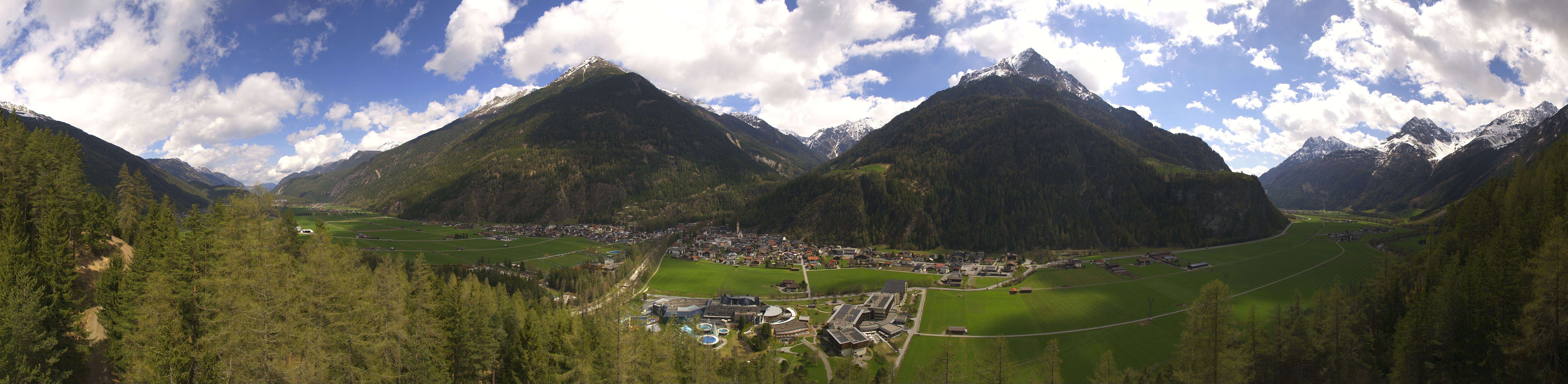 Archiv Foto Webcam Blick auf Längenfeld