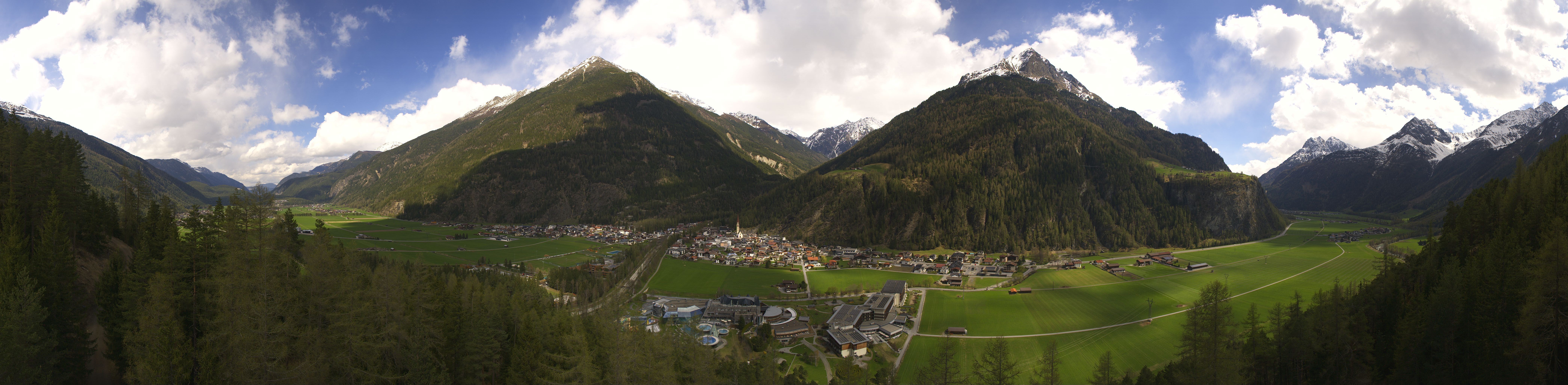 Archiv Foto Webcam Blick auf Längenfeld