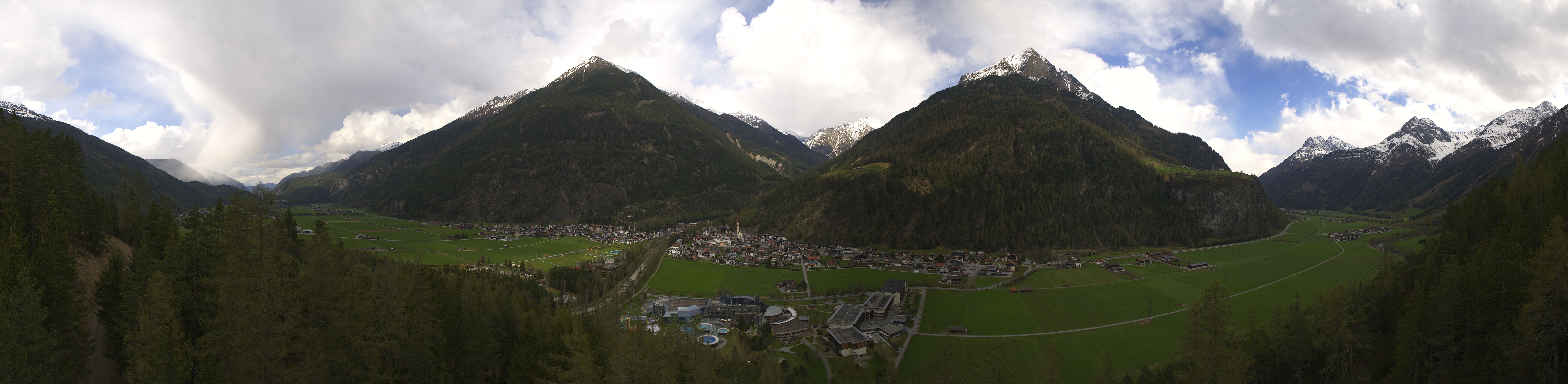 Archiv Foto Webcam Blick auf Längenfeld