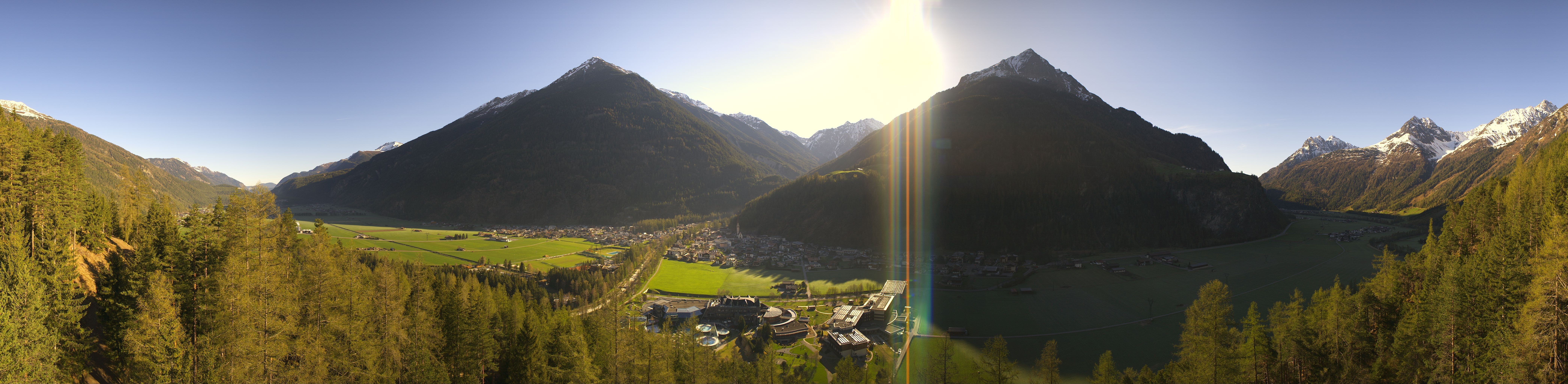 Archiv Foto Webcam Blick auf Längenfeld