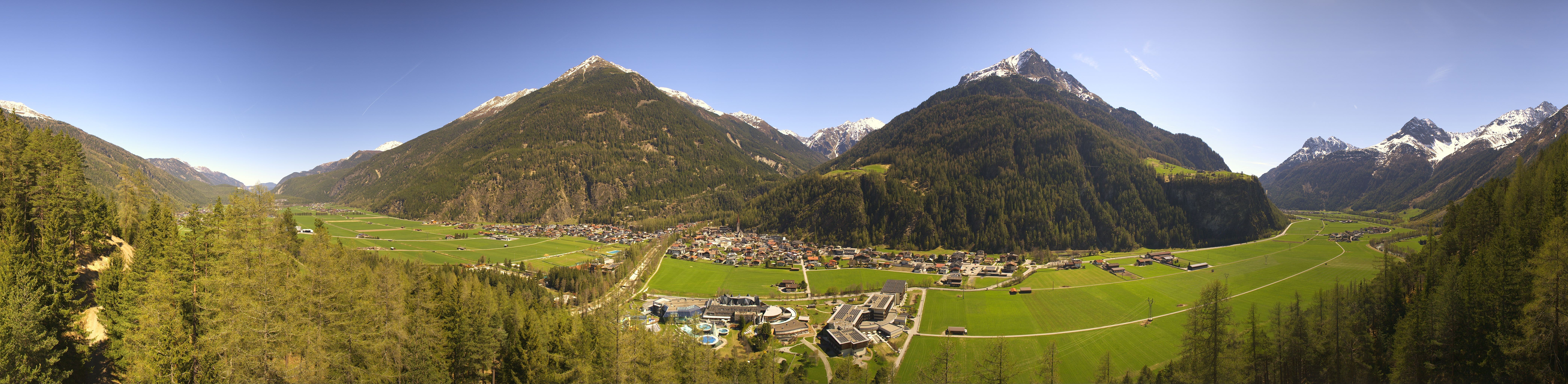 Archiv Foto Webcam Blick auf Längenfeld