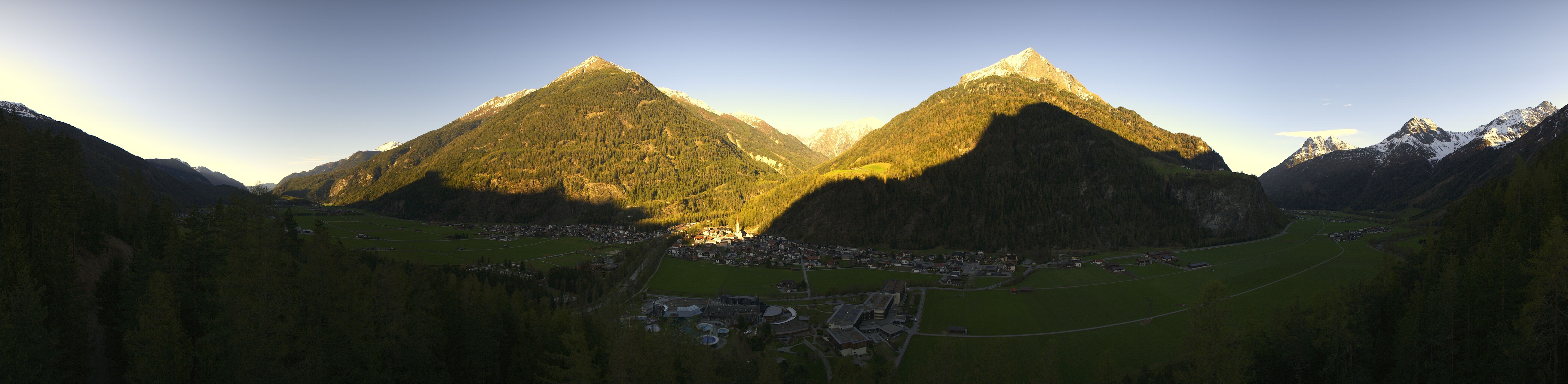 Archiv Foto Webcam Blick auf Längenfeld