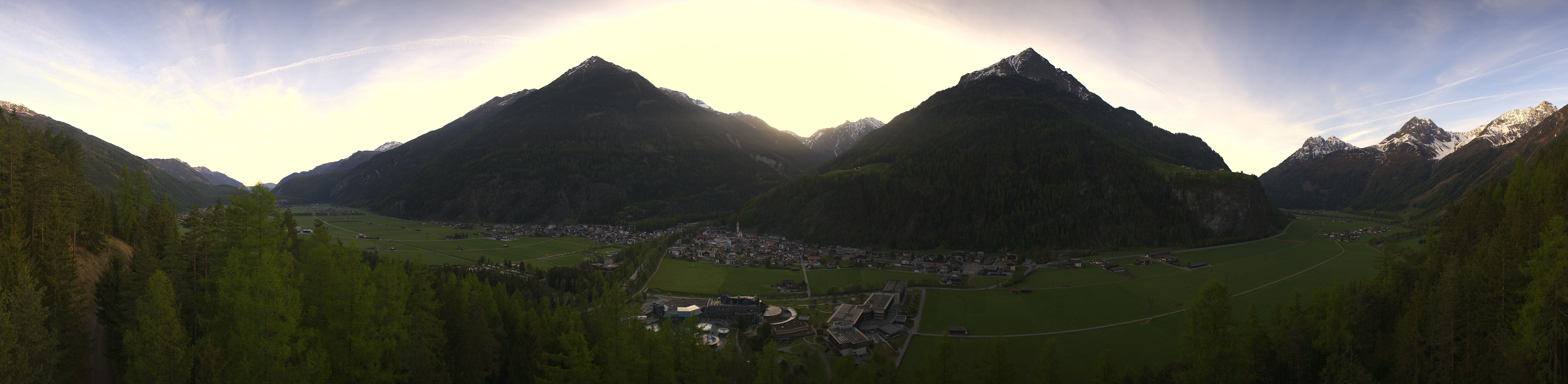 Archiv Foto Webcam Blick auf Längenfeld