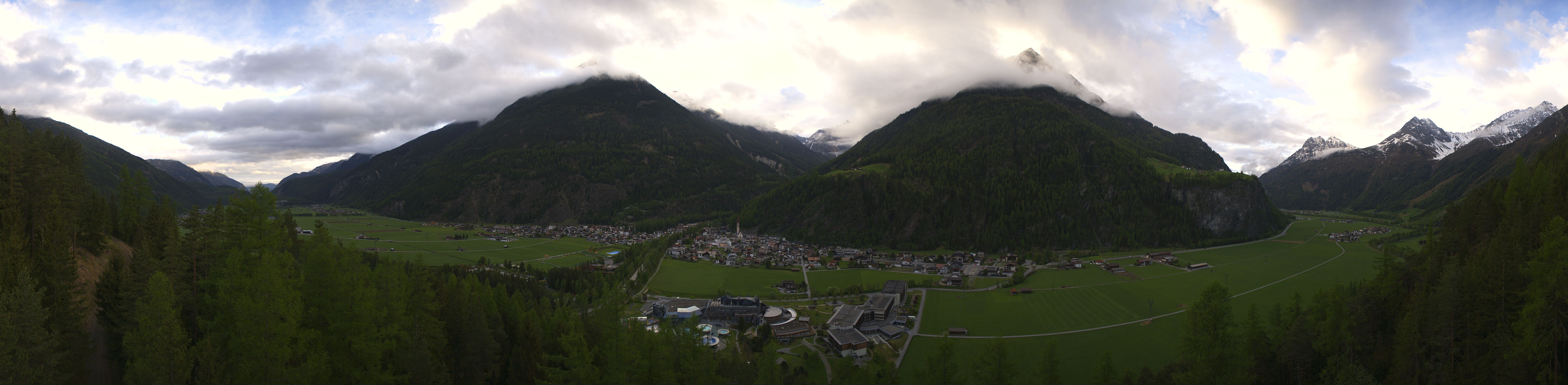 Archiv Foto Webcam Blick auf Längenfeld