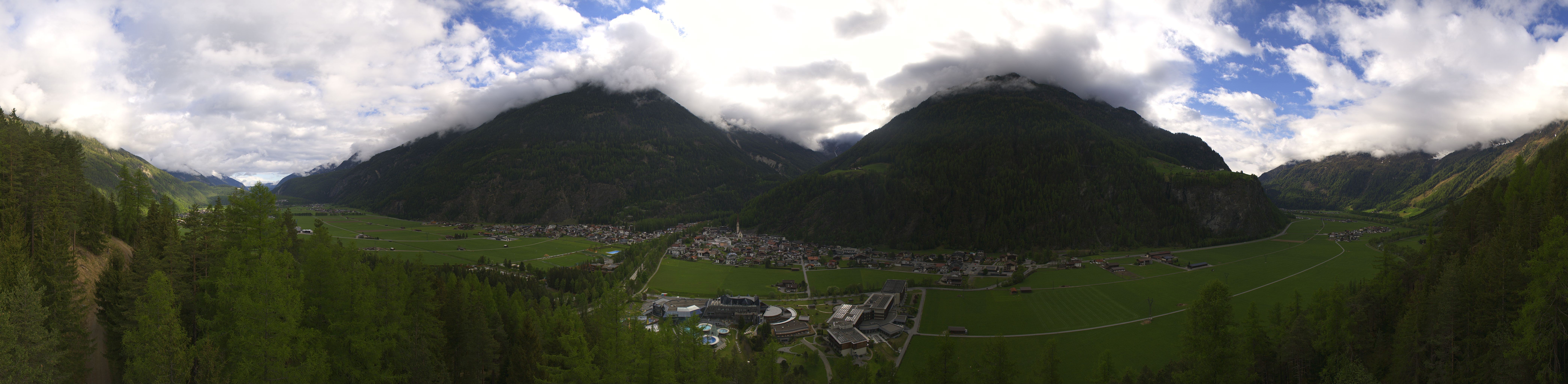 Archiv Foto Webcam Blick auf Längenfeld