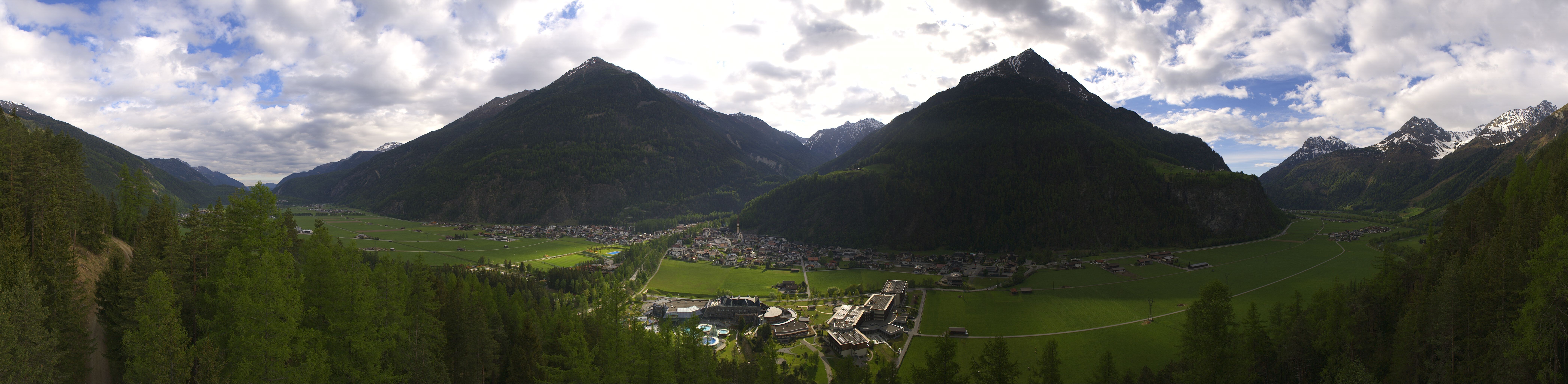 Archiv Foto Webcam Blick auf Längenfeld