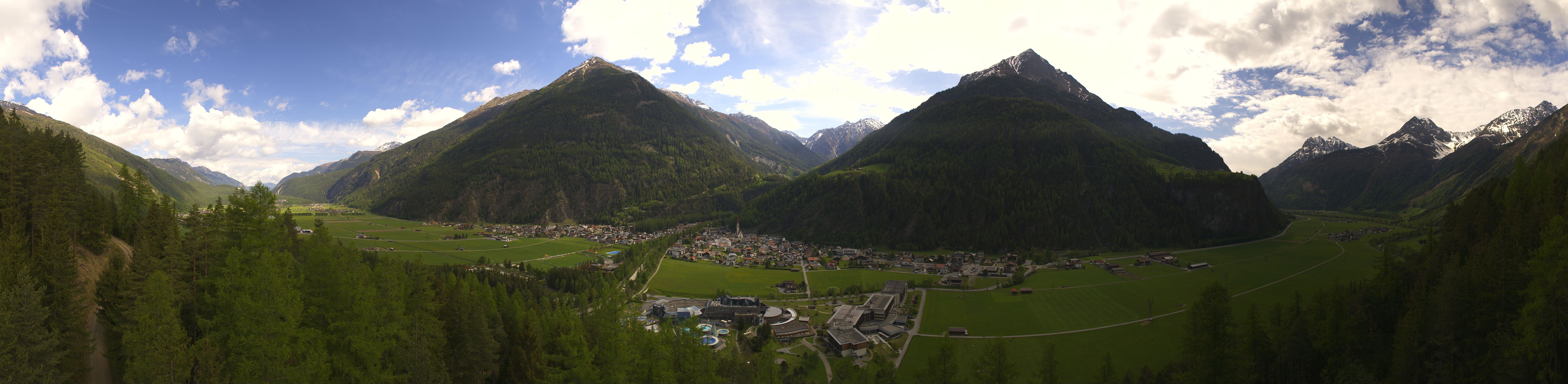 Archiv Foto Webcam Blick auf Längenfeld
