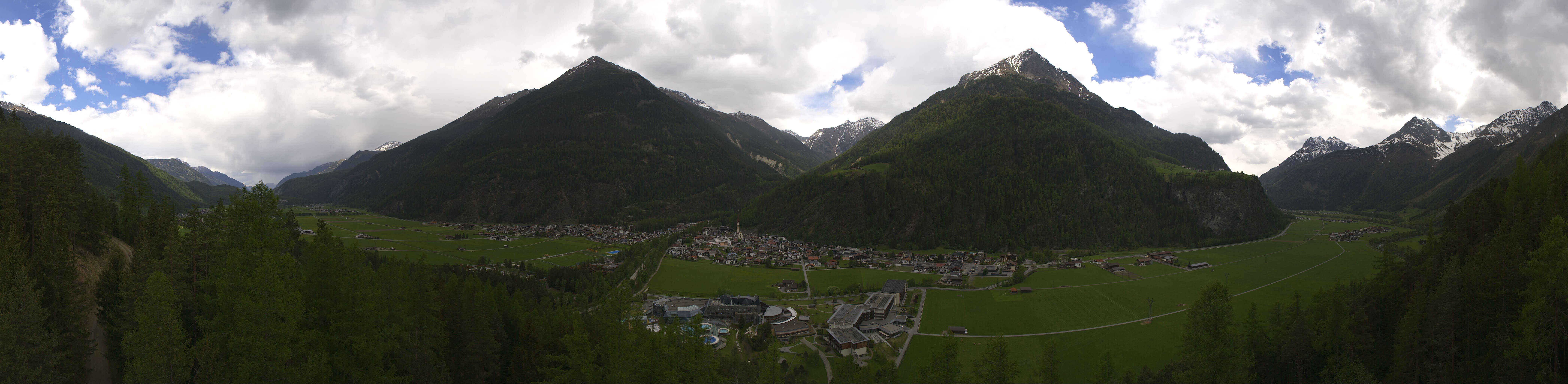 Archiv Foto Webcam Blick auf Längenfeld