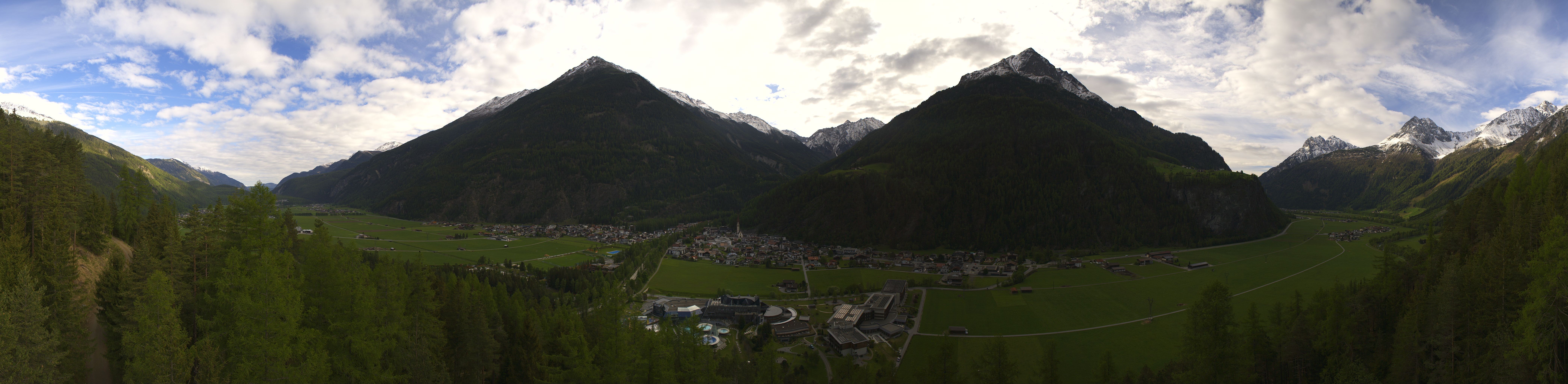 Archiv Foto Webcam Blick auf Längenfeld