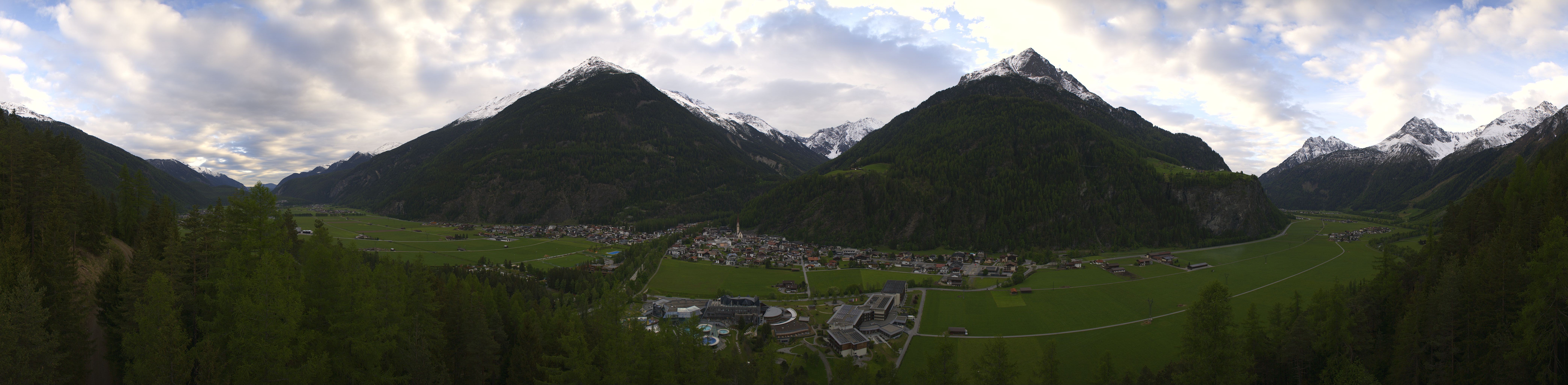 Archiv Foto Webcam Blick auf Längenfeld