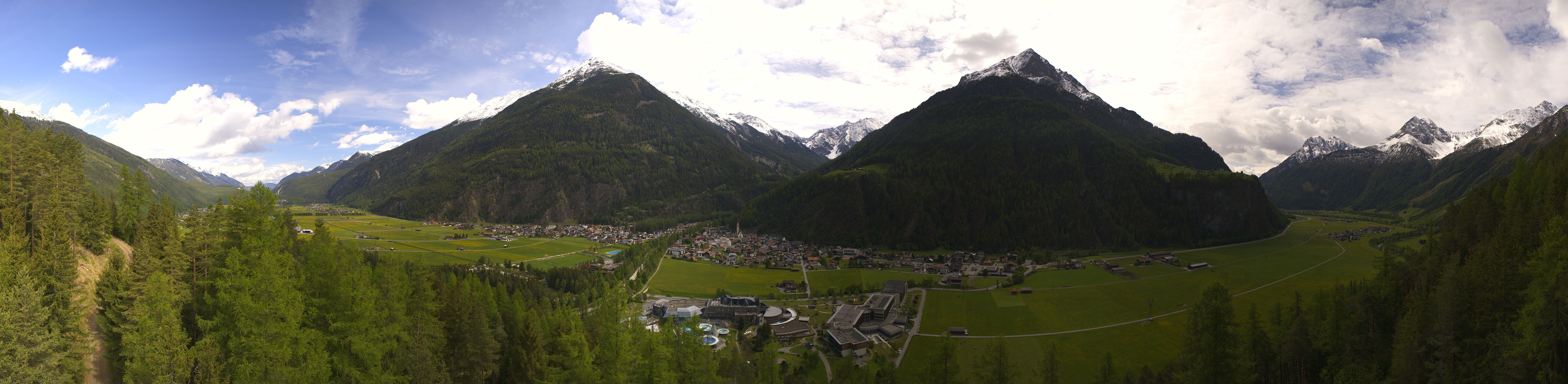 Archiv Foto Webcam Blick auf Längenfeld