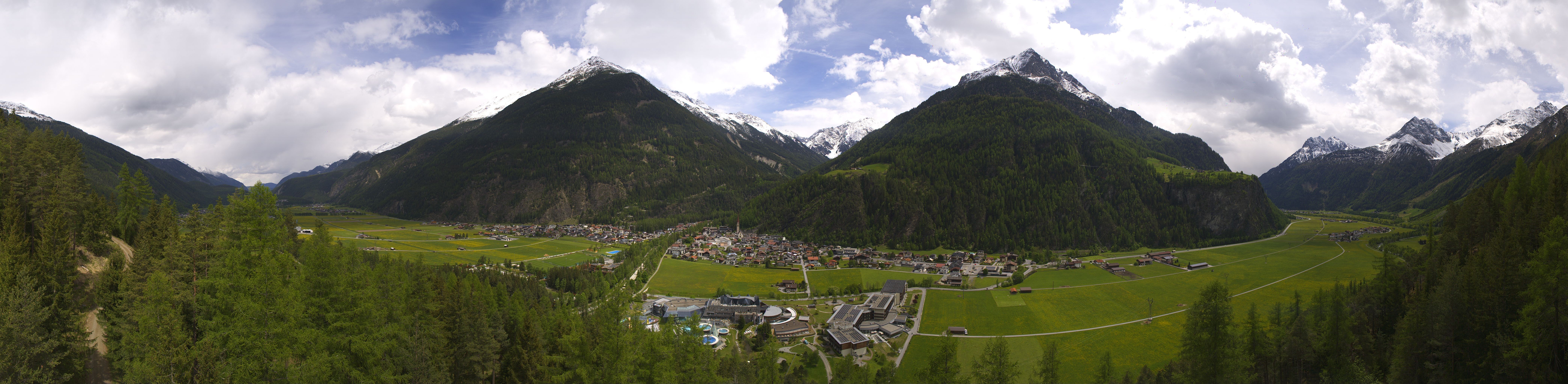 Archiv Foto Webcam Blick auf Längenfeld