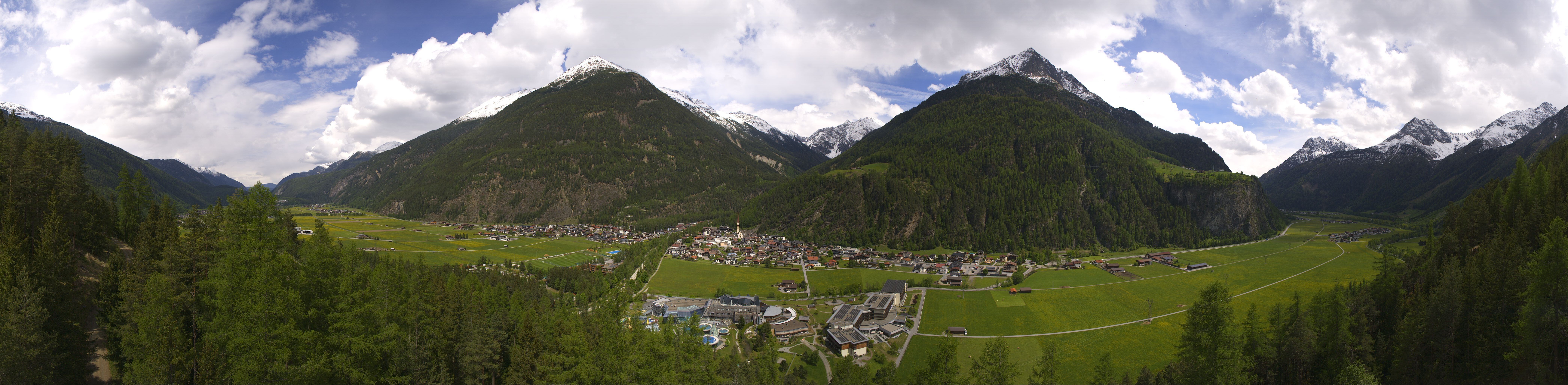 Archiv Foto Webcam Blick auf Längenfeld