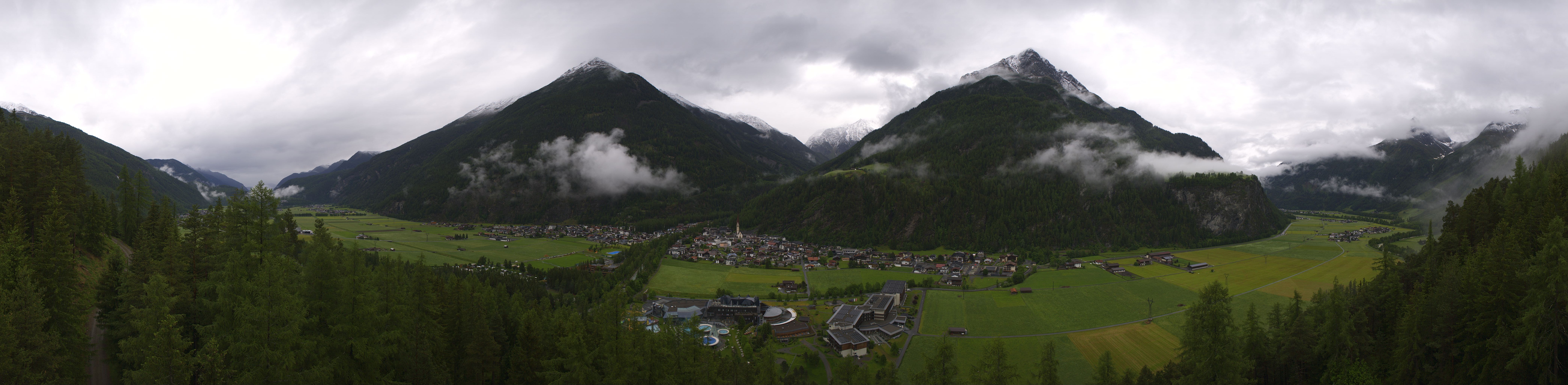 Archiv Foto Webcam Blick auf Längenfeld