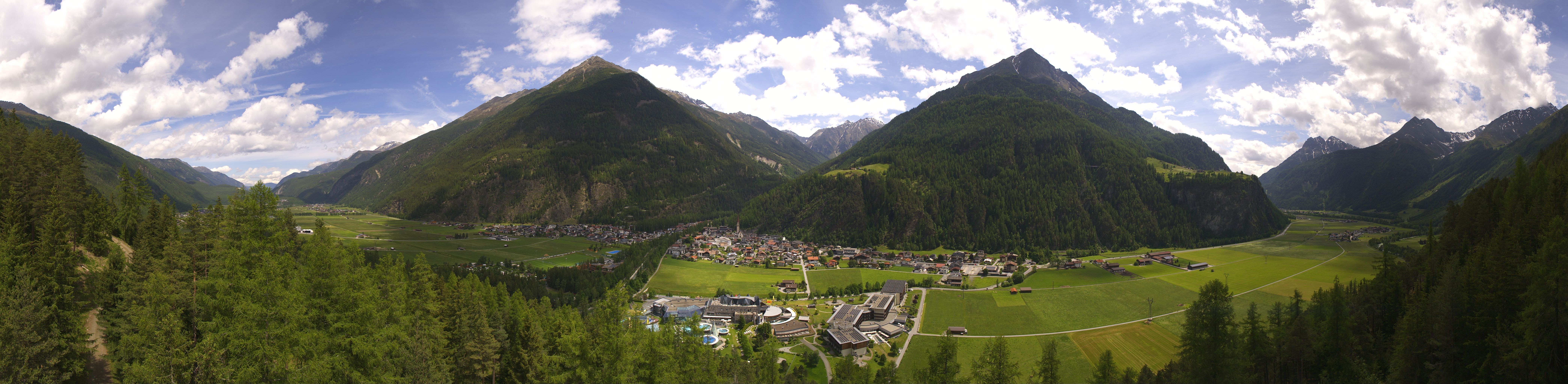 Archiv Foto Webcam Blick auf Längenfeld