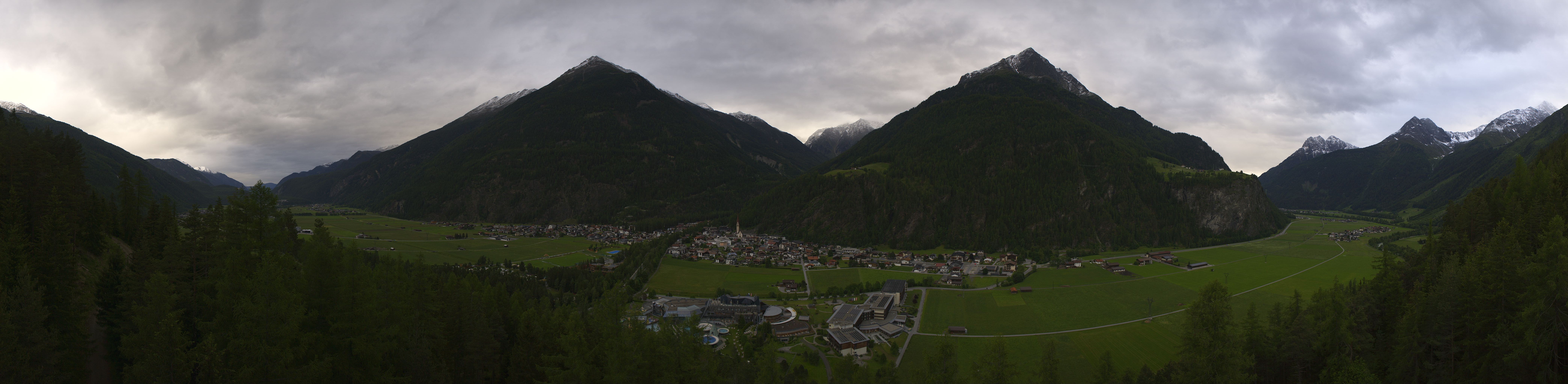Archiv Foto Webcam Blick auf Längenfeld